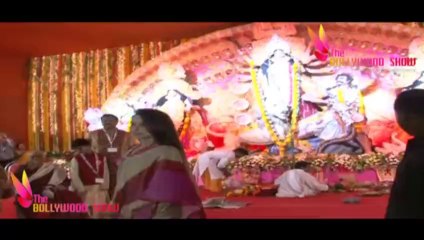 Rani Mukherjee Celebrates Durga Puja With Family