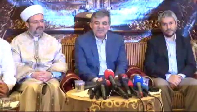 Cumhurbaşkanı Gül Türk hacılarla bayramlaştı