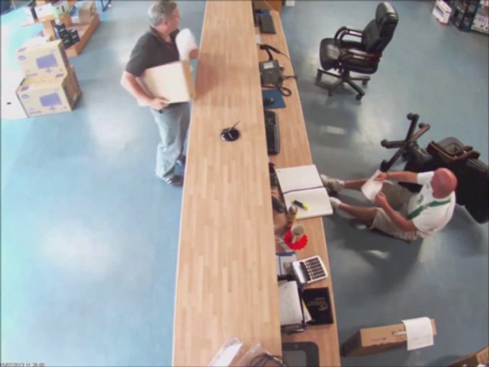 Epic Shop Vendor Chair Slip