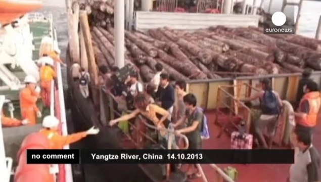 Sauvetage périlleux sur une rivière de Chine - no comment