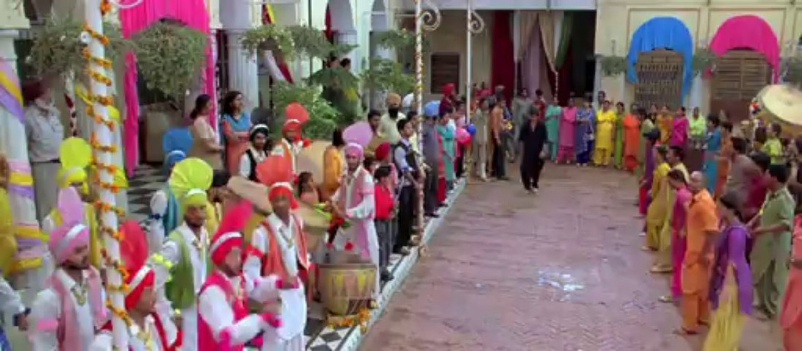 Nagada Nagada from the movie jab we met