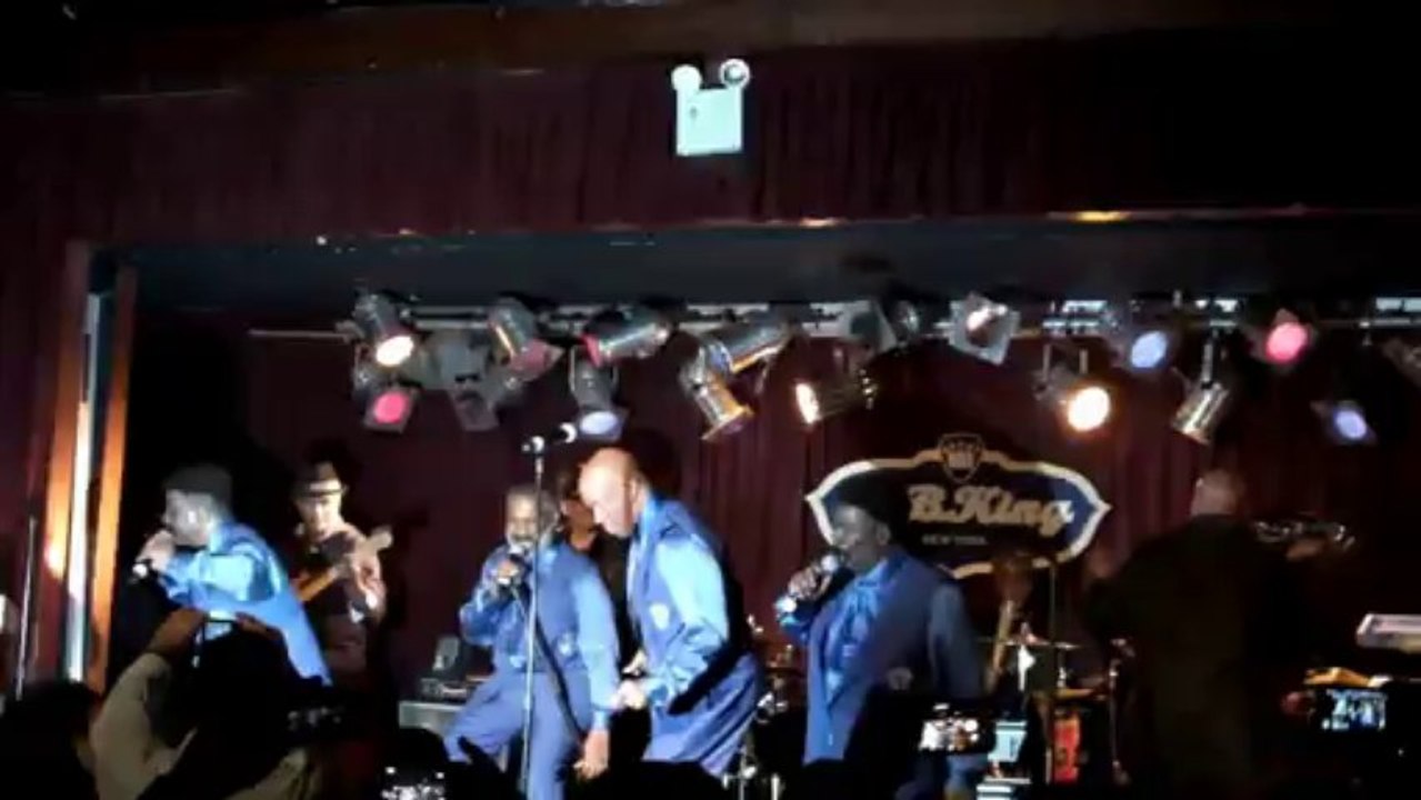 The Whispers - It's a love thing (B.B. King Blues Club)