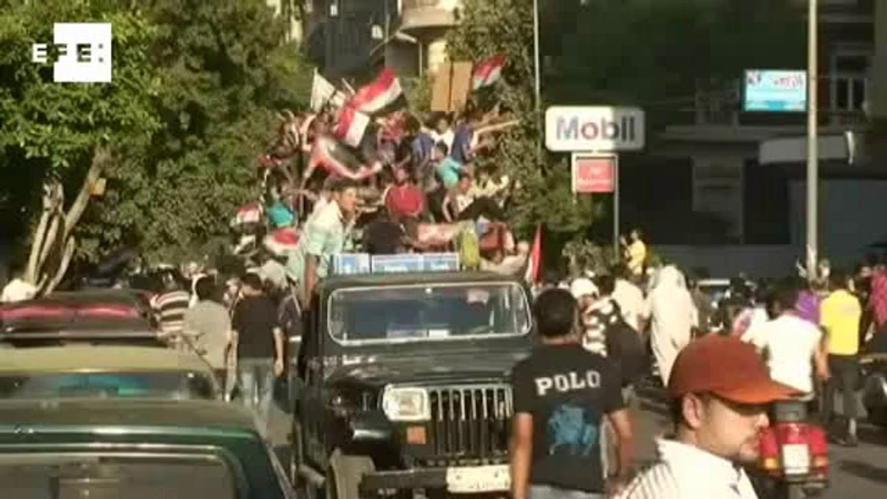 Mohammed Mursi vence eleições presidenciais no Egito.