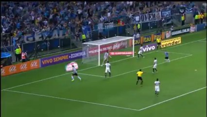 Gremio keep slim hopes alive