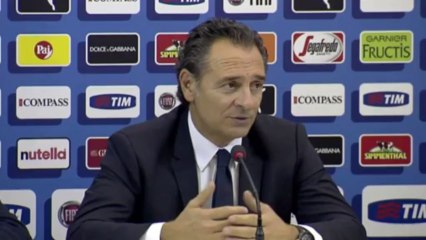CM 2014 - Prandelli félicite Balotelli