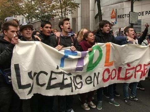 Paris: des lycéens se mobilisent après l'expulsion d'un jeune Arménien - 17/10