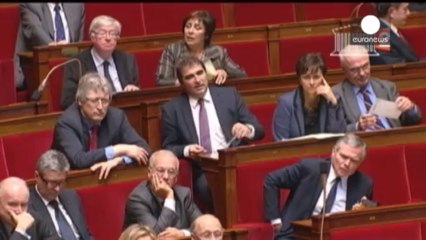 Leonarda, la 15enne rom che mette in crisi il governo...