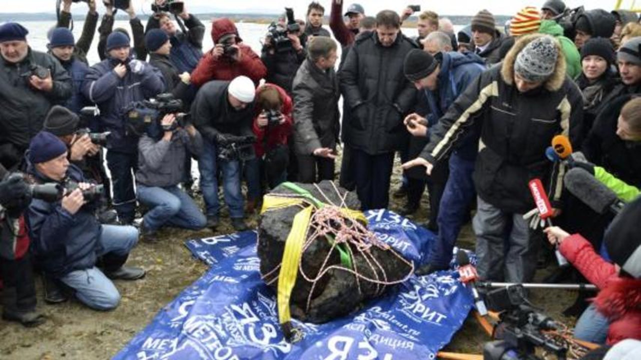 Météorite Russie dans le lac de l'Oural