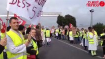 Barrage filtrant sur le pont de Saint-Nazaire - Débrayage de 200 salariés de l'EPMS