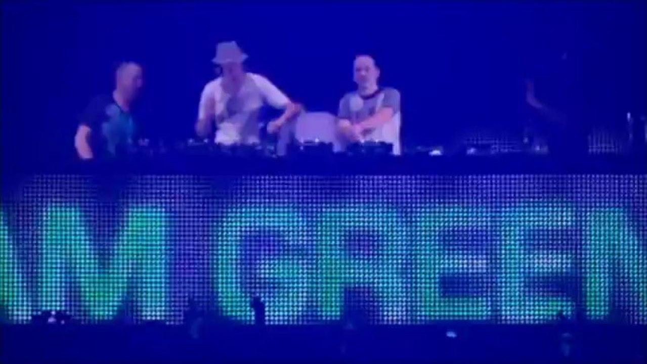 Hard Bass 2011 - Live Team Green (Headhunterz, Tuneboy, Noisecontrollers, & Psyko Punkz)