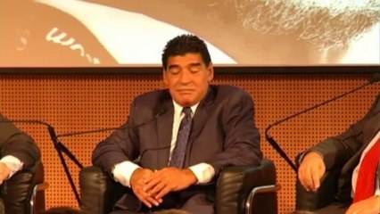 Maradona: Balotelli me envio una foto suya fumando un puro