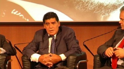 Maradona: los de la FIFA no pueden ver la realidad porque no pueden ni conducir