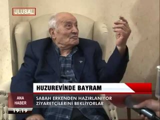 HUZUREVİNDE BAYRAM