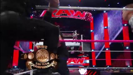 Shield vs. Cody Rhodes & Goldust - RAW 10.15.13