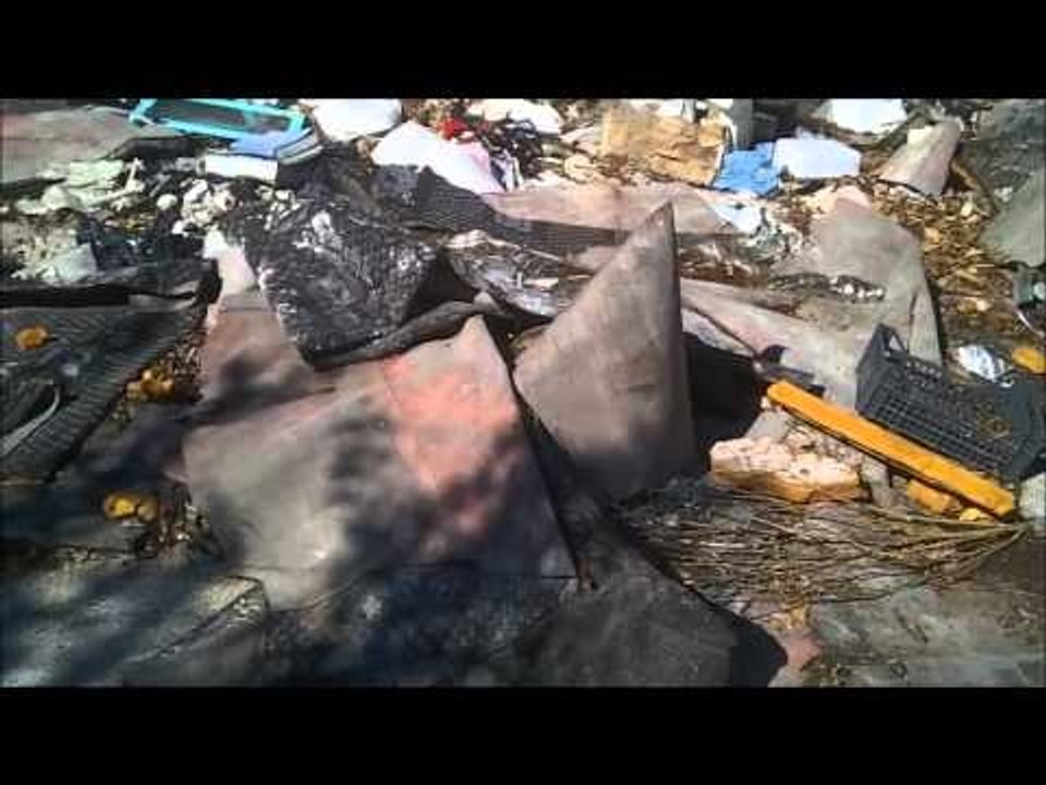 Aversa (CE) - Una mini Terra dei Fuochi aversana dietro area Texas (17.10.13)