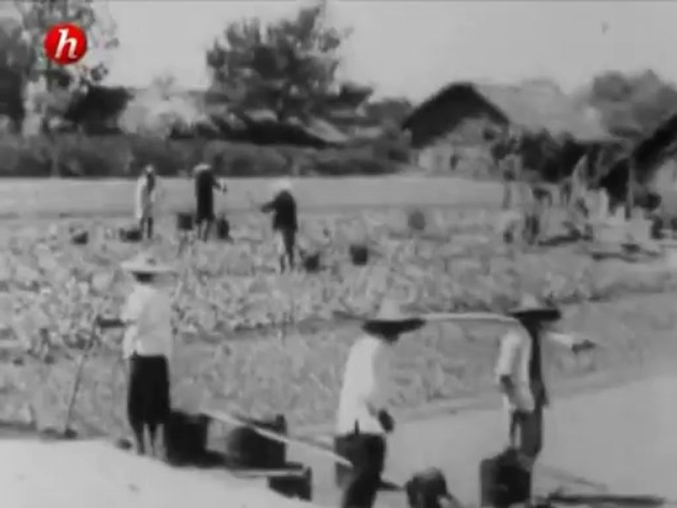 Les Grands Rates du XX Siecle - Le Grand Bond en Avant