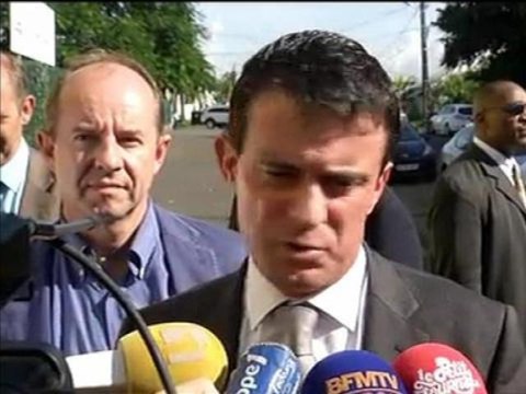 Affaire Leonarda: Valls écourte sa visite aux Antilles - 18/10