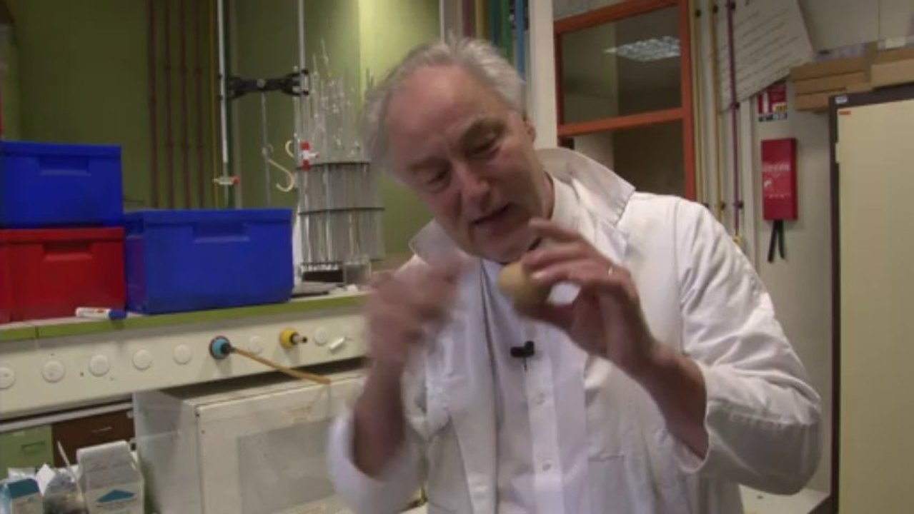 Why do eggs coagulate