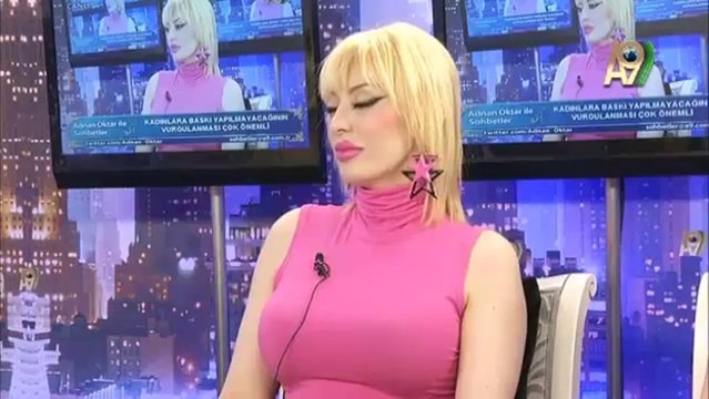 Kadınlara saygı duyup, hür tavırlarından hoşnut olmak gerekir - Adnan Oktar