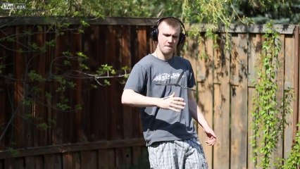 LiveLeak-dot-com-0bc_1381966255-dontknow.mp4.h264_720p