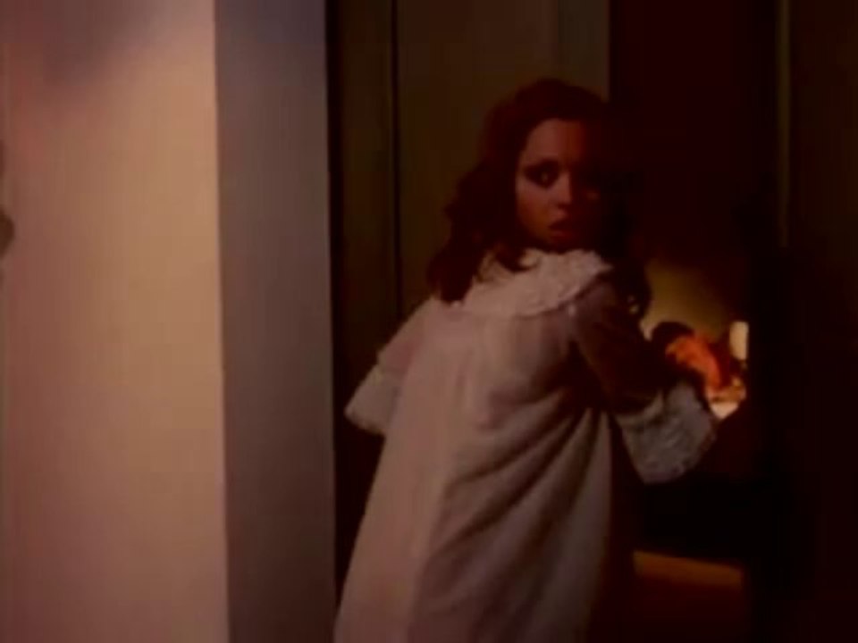 L'Ingenua 1975 Italian Film Completo-839