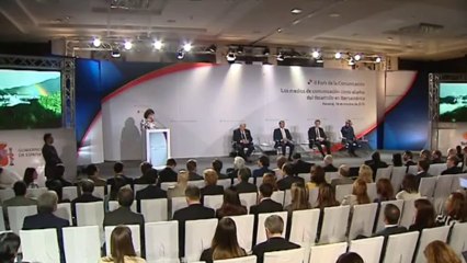 Rajoy pide a los medios de comunicación responsabilidad