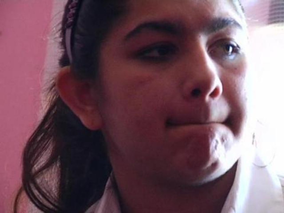 Leonarda: "Je veux revenir, mais avec ma famille" - 22/10