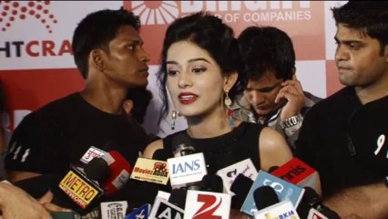 Amrita Rao Wishing Lata Mangeshakar Brithday