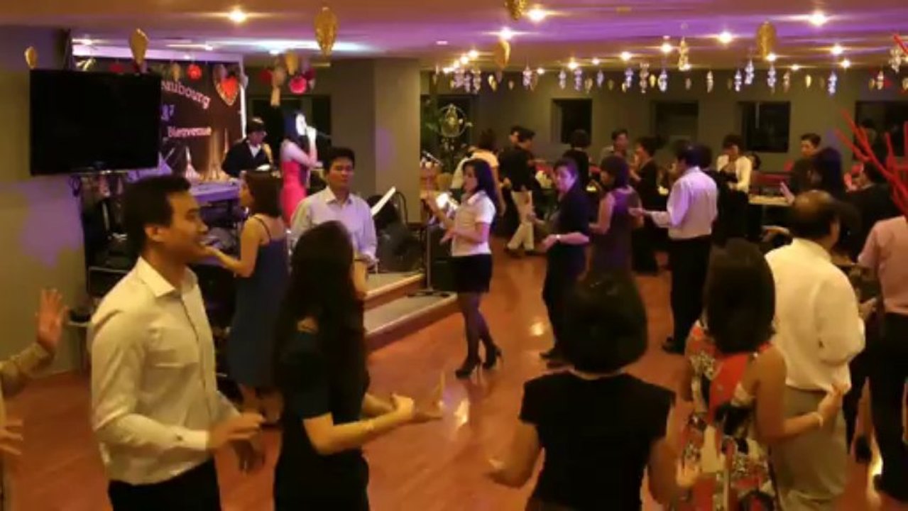 Soirée dansante khmer កេសរតន្ត្រី