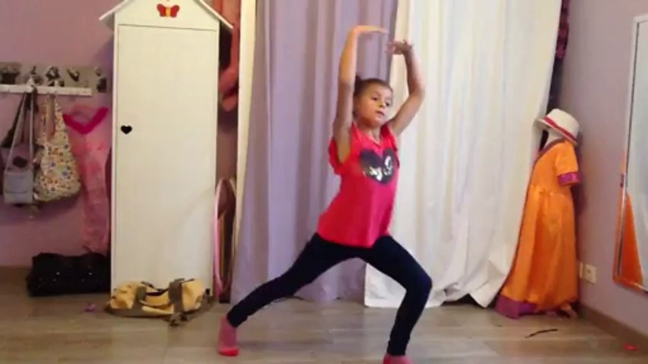 Mila danse sur skinny love