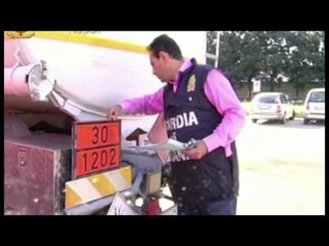 Napoli - La Gdf sequestra 17mila litri di gasolio illegale (18.10.13)