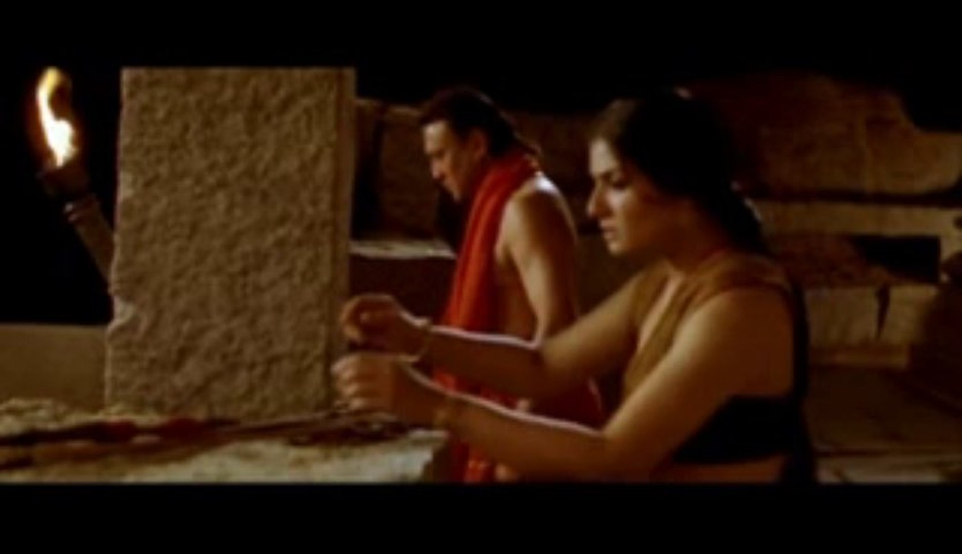 ⁣Agnivarsha _ Full Length Bollywood Hindi Film _ Raveena Tandon, Nagarjuna, Amitabh Bachchan-248