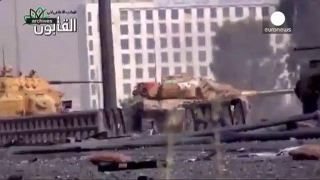 Attentat meurtrier et bombardements aériens à Damas