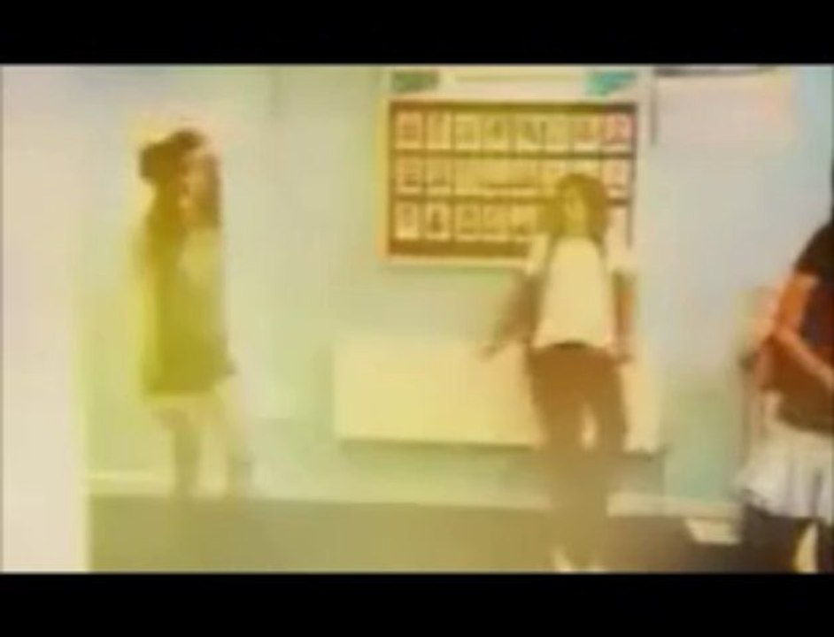 trailer fiction "Cher Journal.."