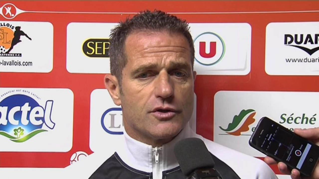 Conférence de presse Stade Lavallois - Havre AC (2-2) : Philippe  HINSCHBERGER (LAVAL) - Erick MOMBAERTS (HAC) - 2013/2014