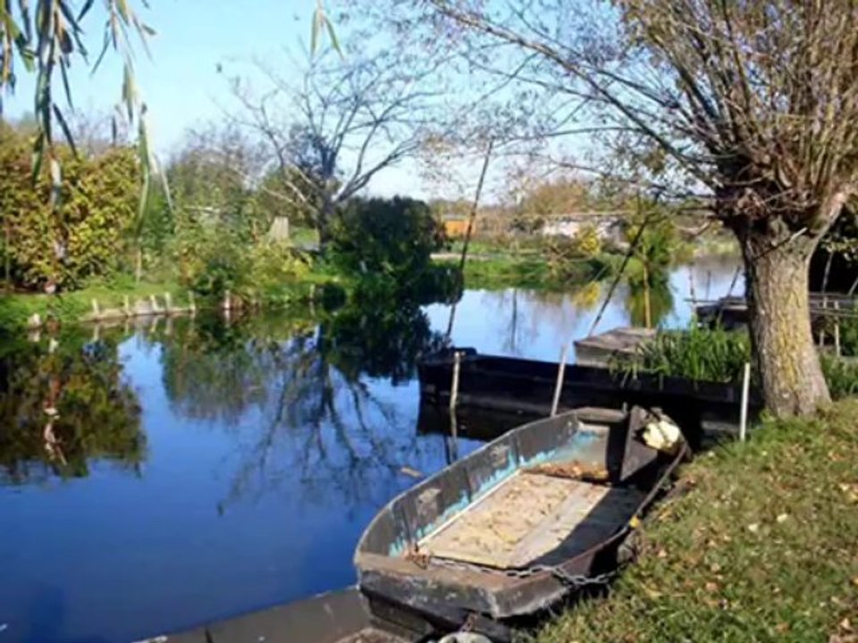 Chateau de Guedelon ,de la Ferté St Aubin et de la ville de Bourges
