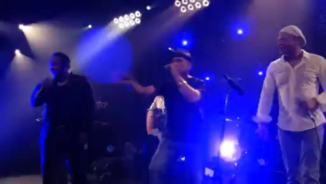 Papet J du Massilia Sound System en concert avec Rubén Paz