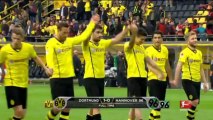 Reus penalty puts Dortmund second