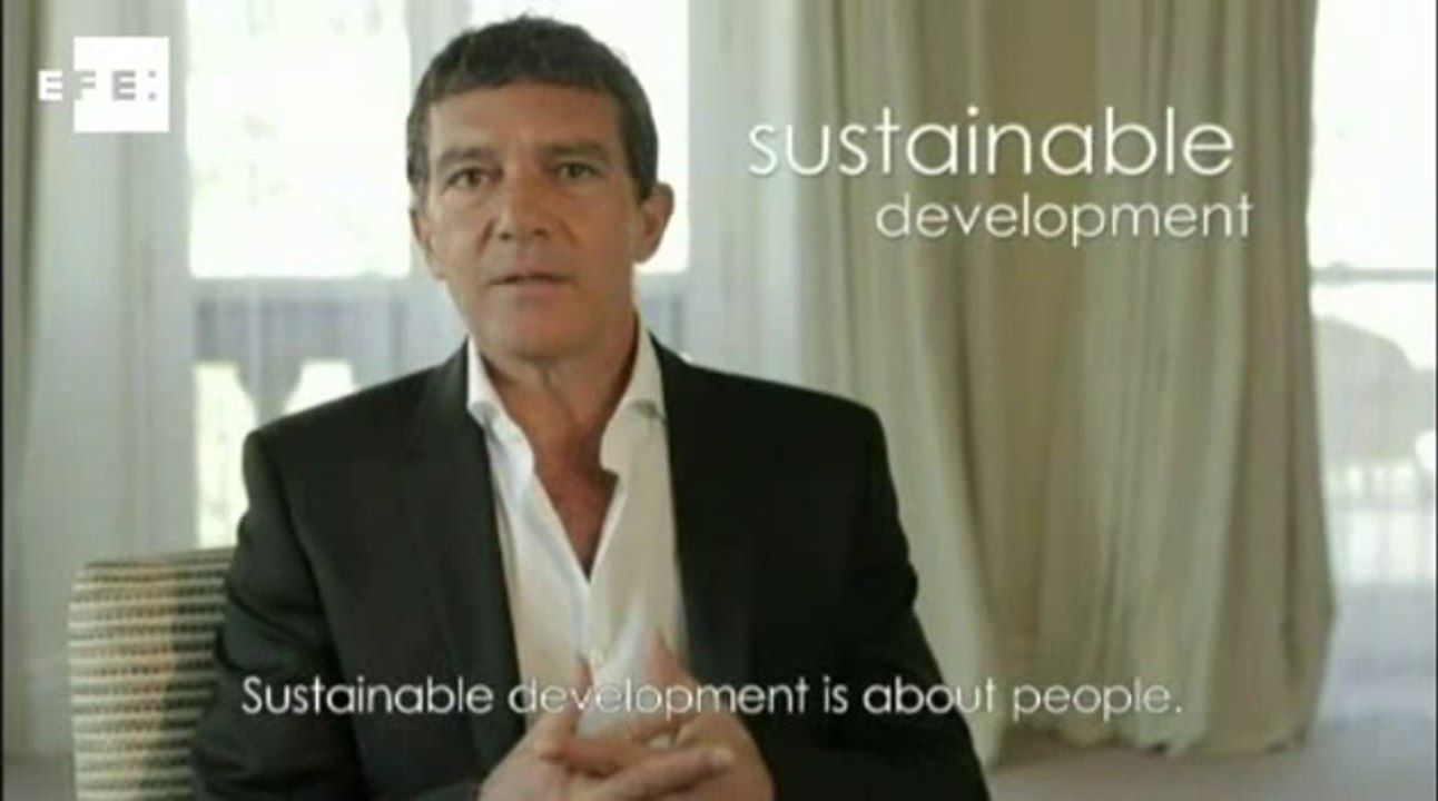 Antonio Banderas pede participação global na Rio+20.