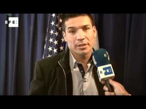 Argentinean boxer Sergio 'Maravilla' Martinez fights domestic violence