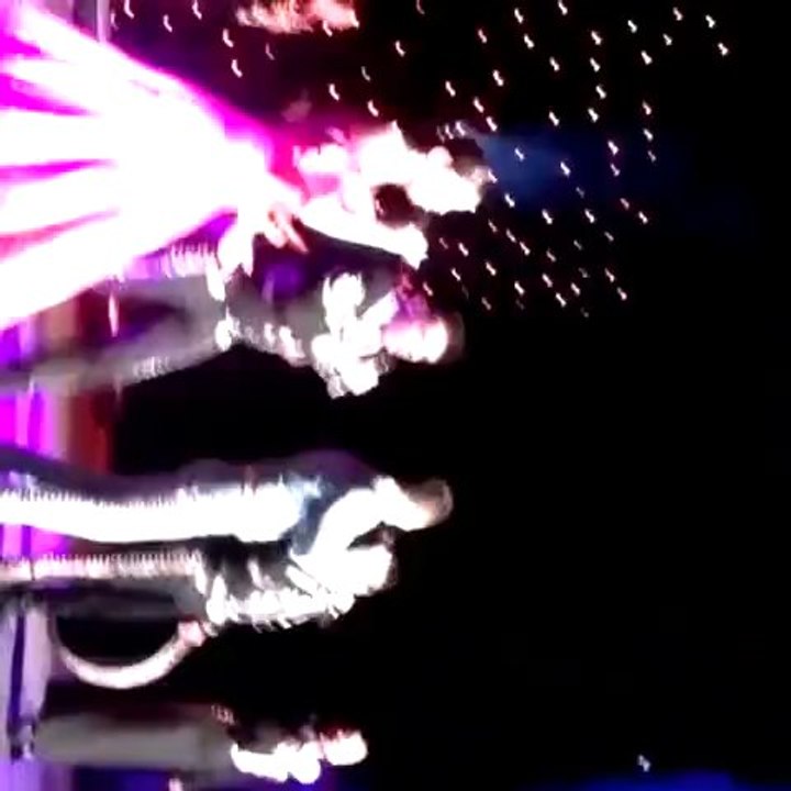 Danna Garcia y Jorge Salinas canta Mexico lindo y querido