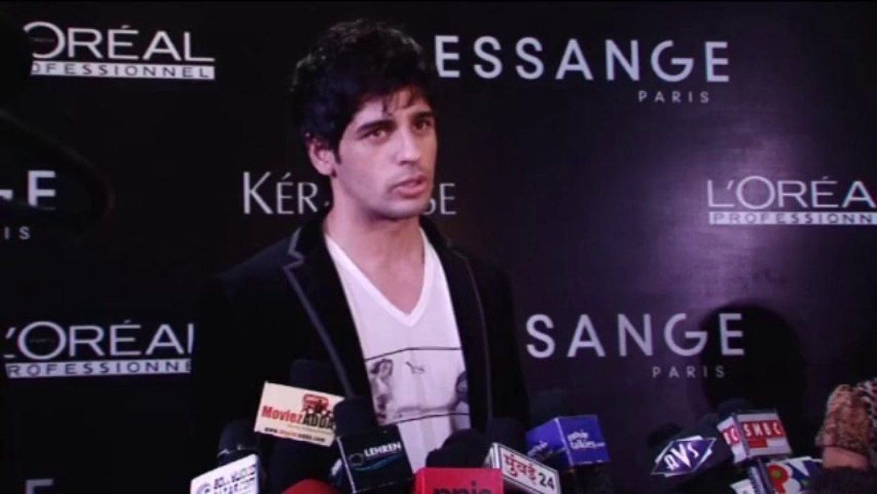 SIDDHARTH MALHOTRA DESSANGE PARIS LAUNCH 1