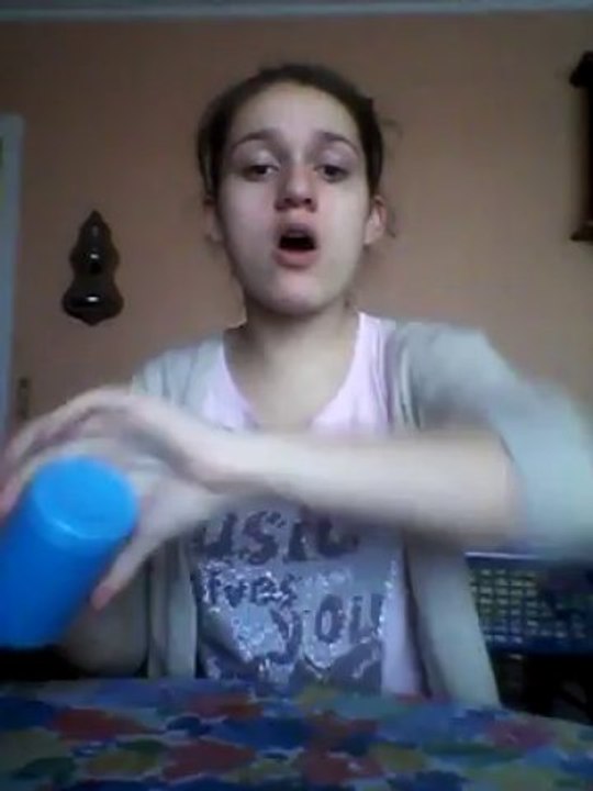 Anna Kendrick - Cups (Pitch Perfect's "When I'm Gone") cover by Laura