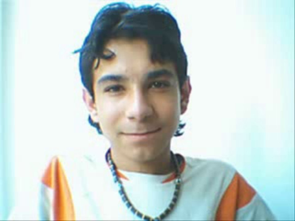 Emrah Kerem Dinlemeyen Pişman Olur (Damar)