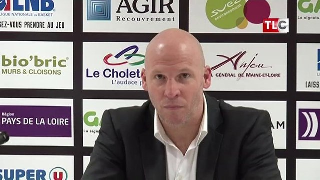 Cholet Basket vs Le Havre - Eric Bartecheky en salle de presse