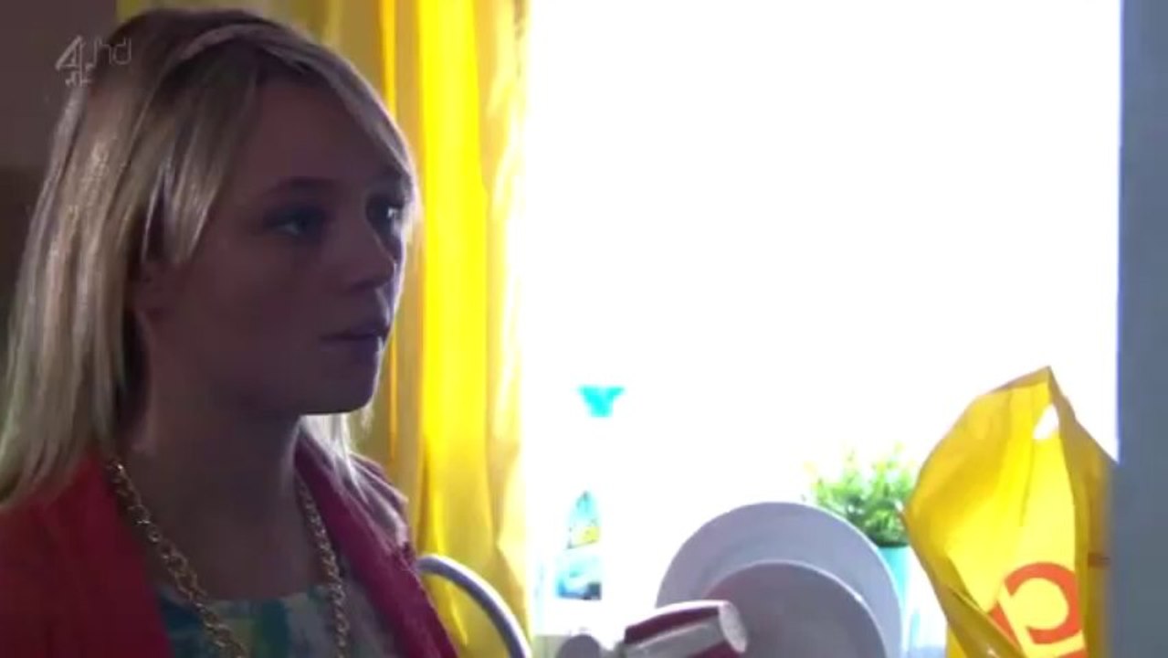 Hollyoaks The Roscoe Family (15th October 2013)