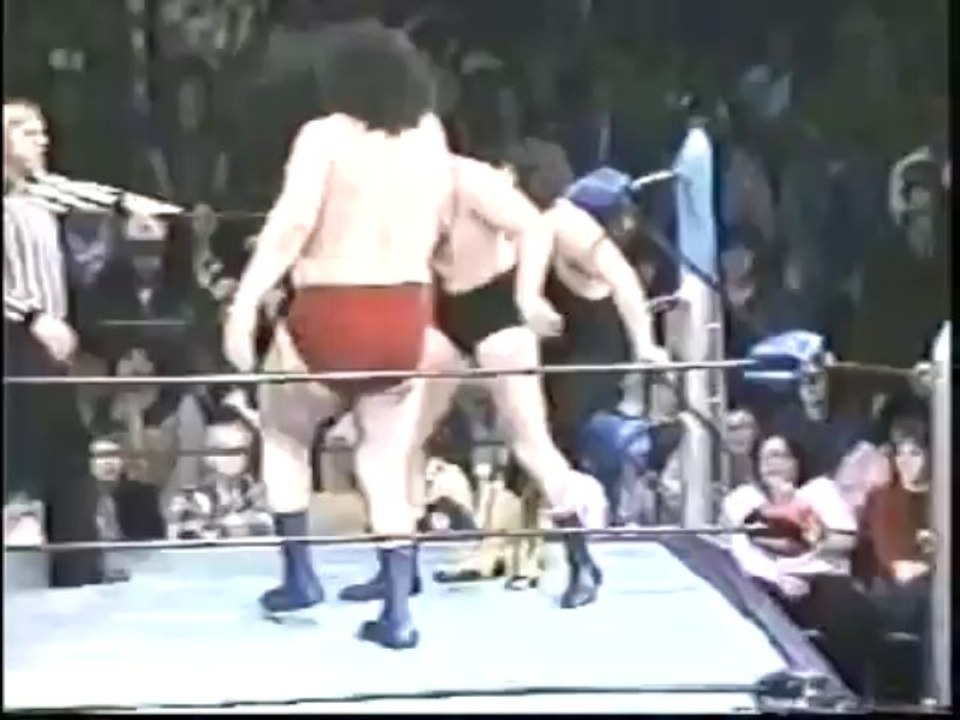 André the Giant vs Mike Bond & Tom Renesto