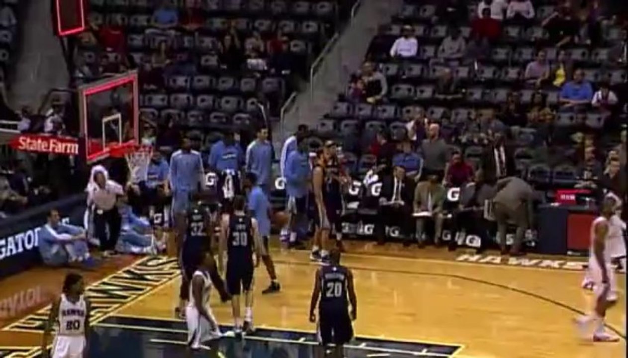 Jerryd Bayless marque au buzzer
