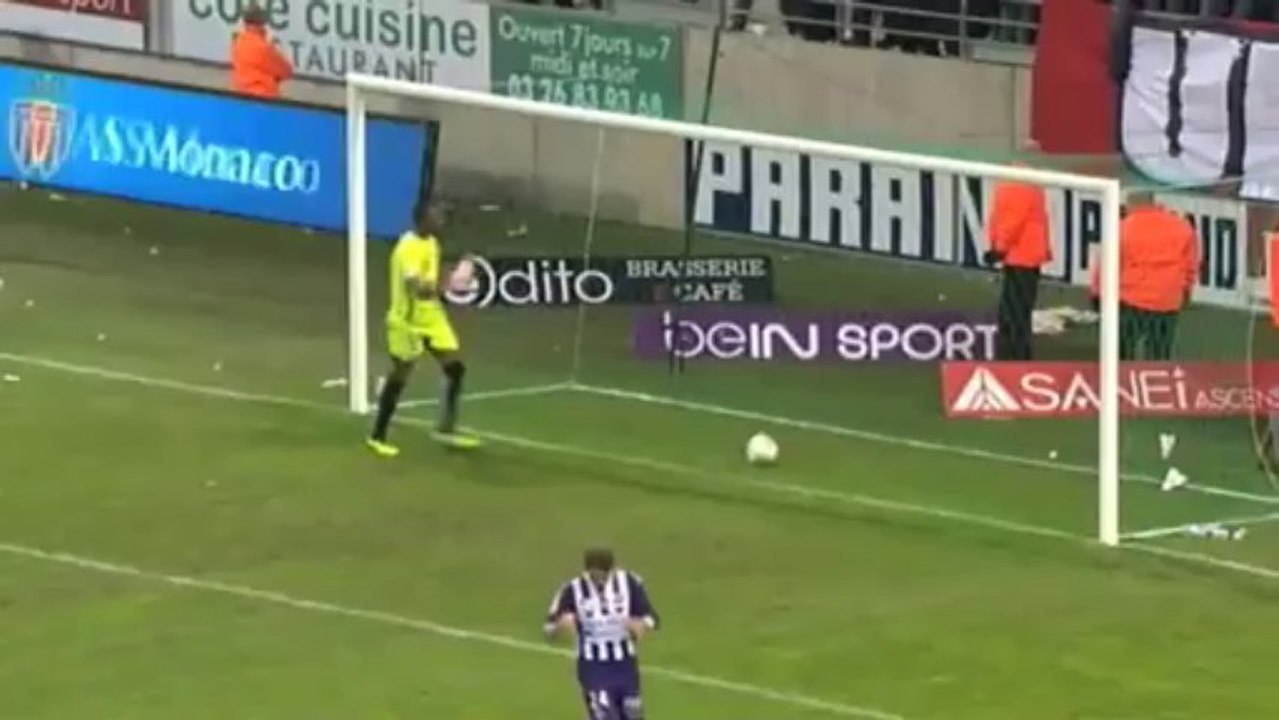 Reims/TFC : Le pénalty de Martin Braithwaite