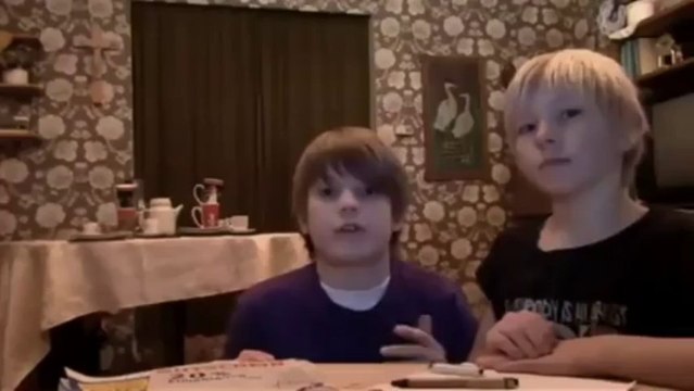 Les enfants de REGIS font un tour de magie